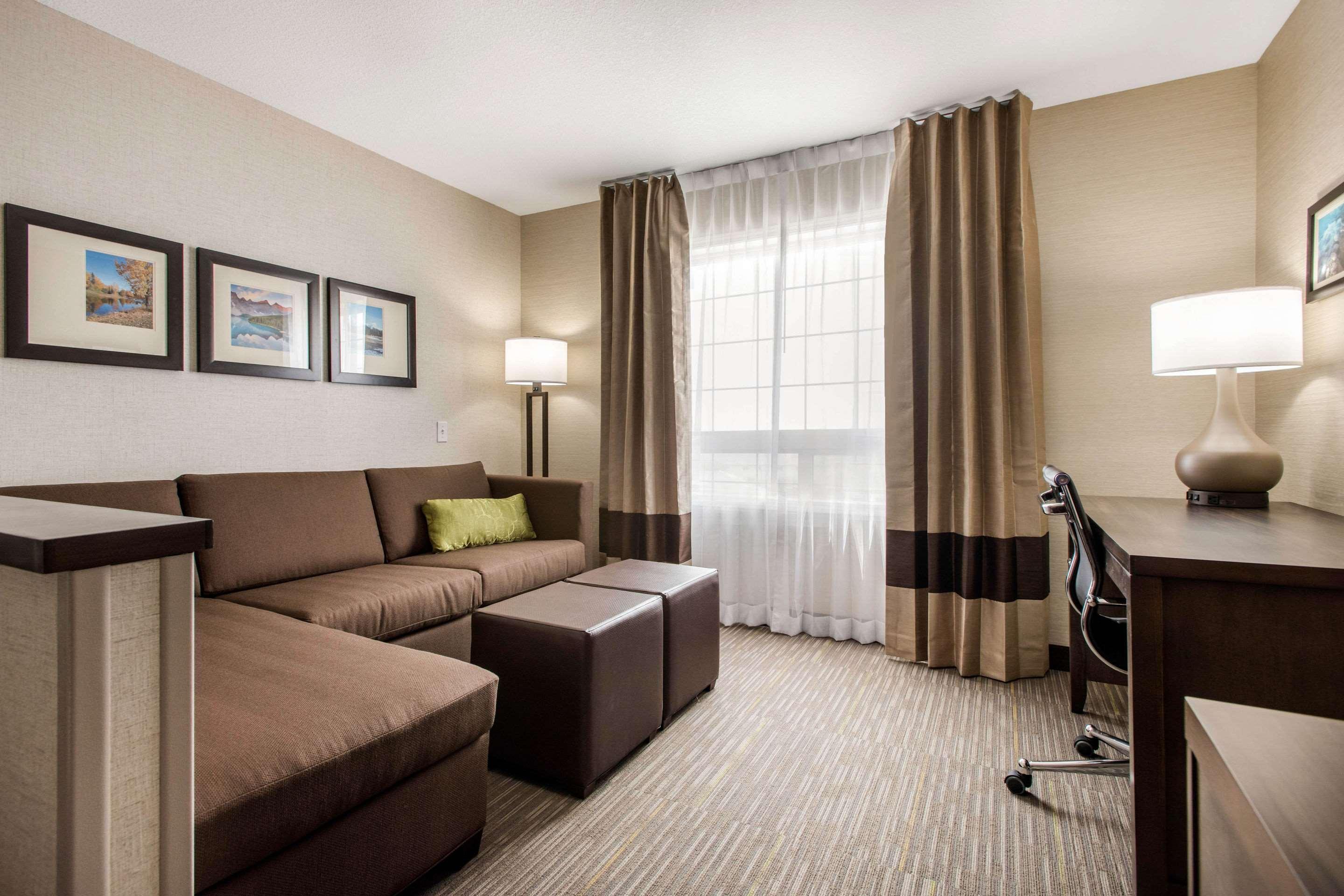 Comfort Inn & Suites Red Deer Eksteriør bilde