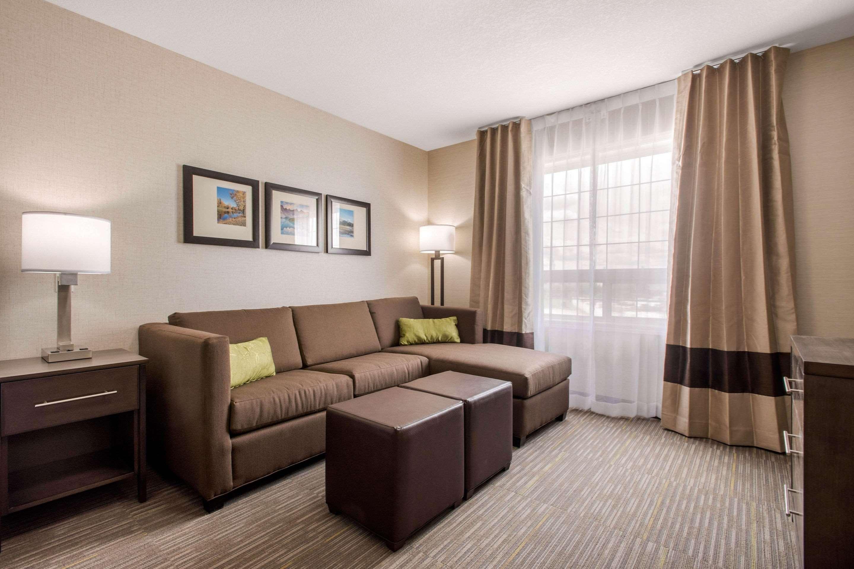 Comfort Inn & Suites Red Deer Eksteriør bilde