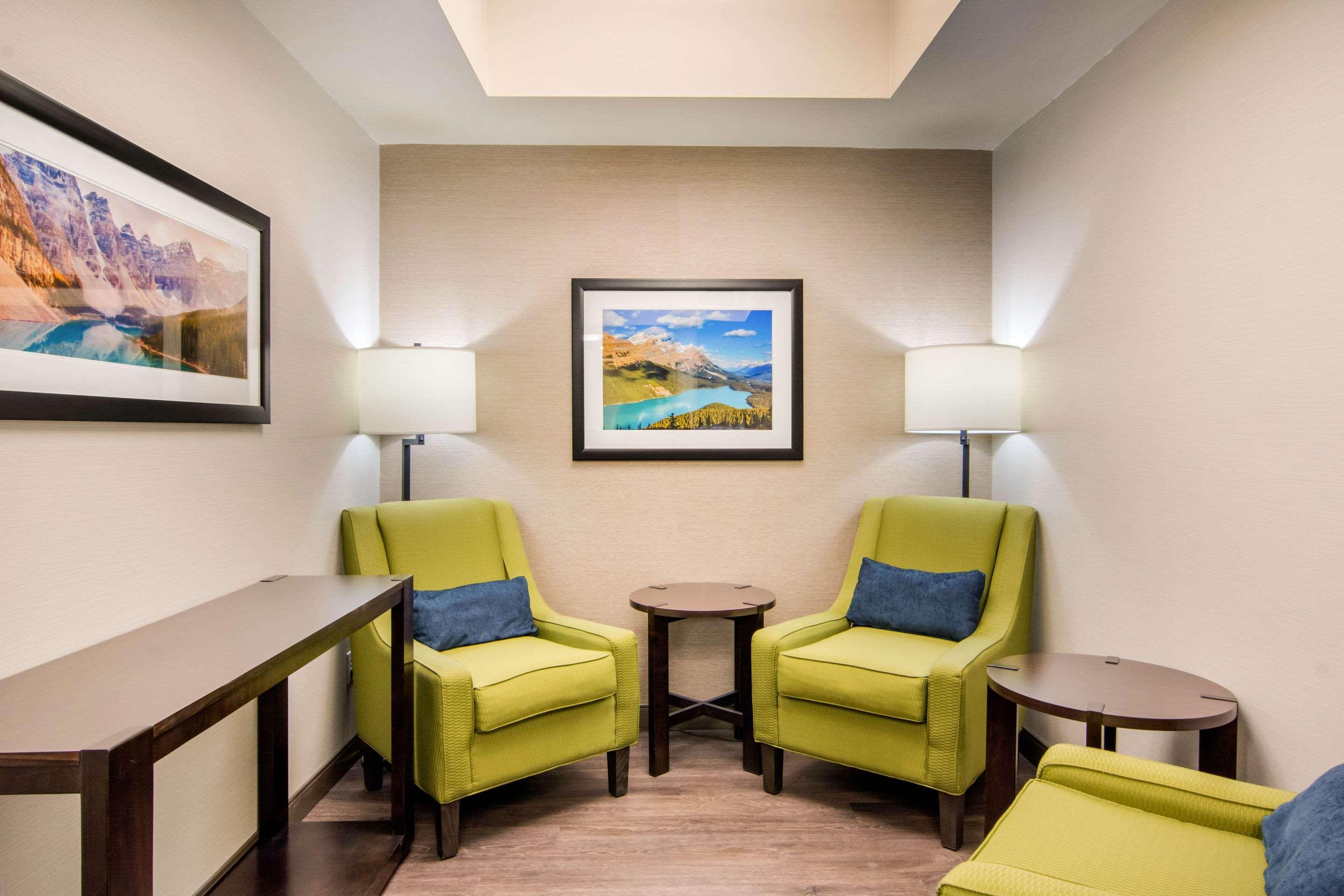 Comfort Inn & Suites Red Deer Eksteriør bilde
