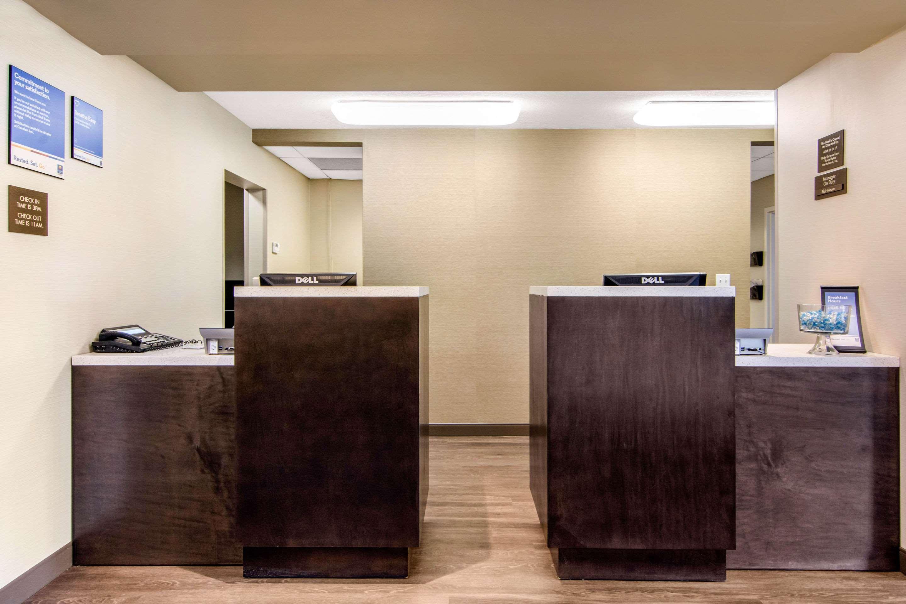 Comfort Inn & Suites Red Deer Eksteriør bilde