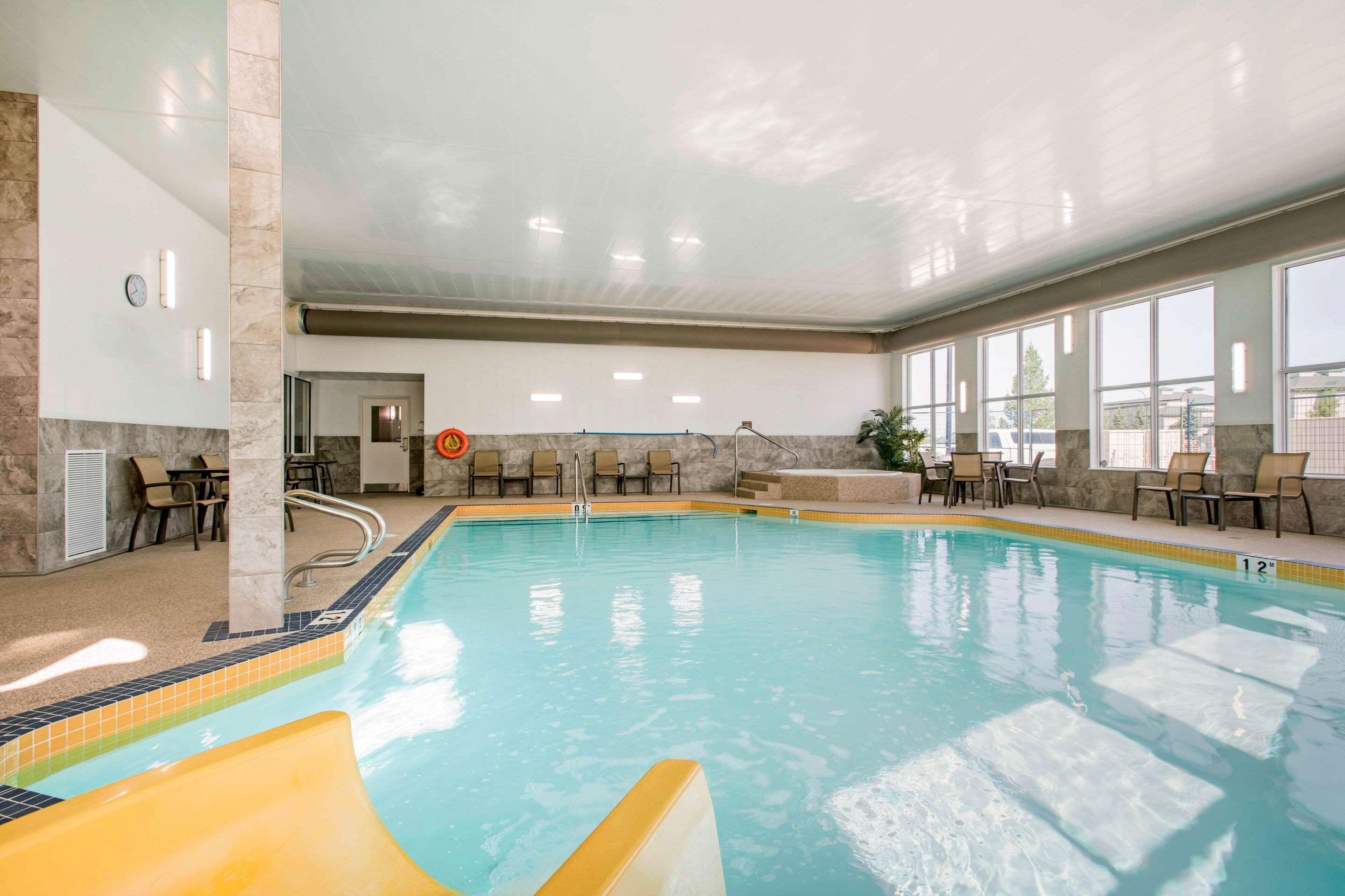 Comfort Inn & Suites Red Deer Eksteriør bilde