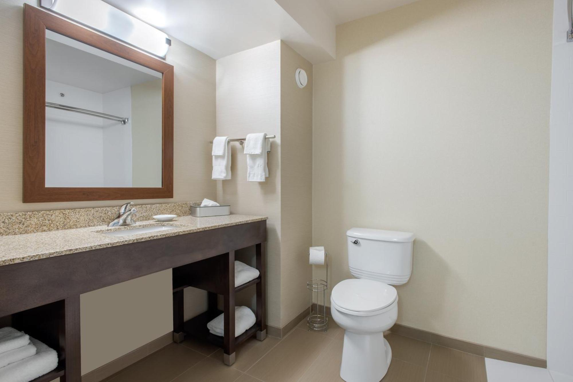 Comfort Inn & Suites Red Deer Eksteriør bilde